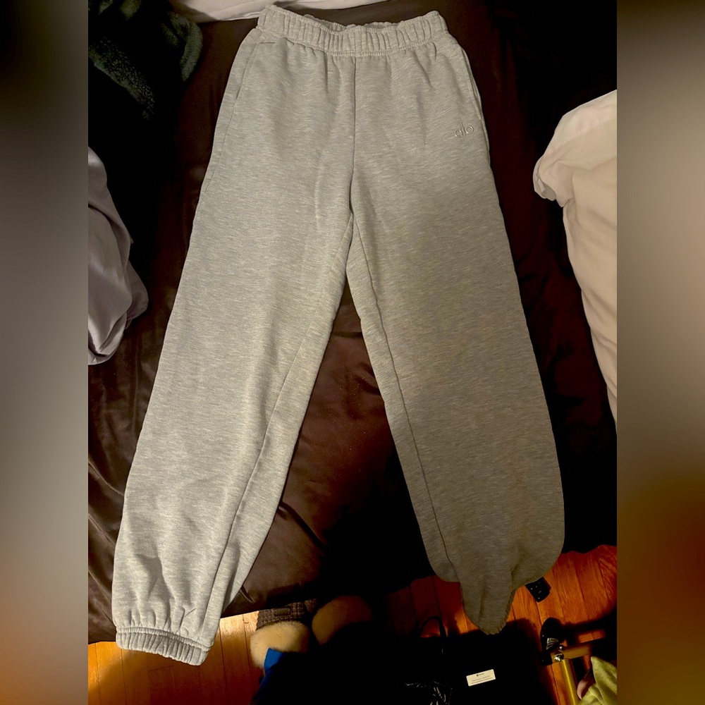 ALO joggers